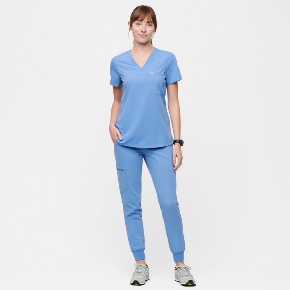 FIGS ceil blue scrub set